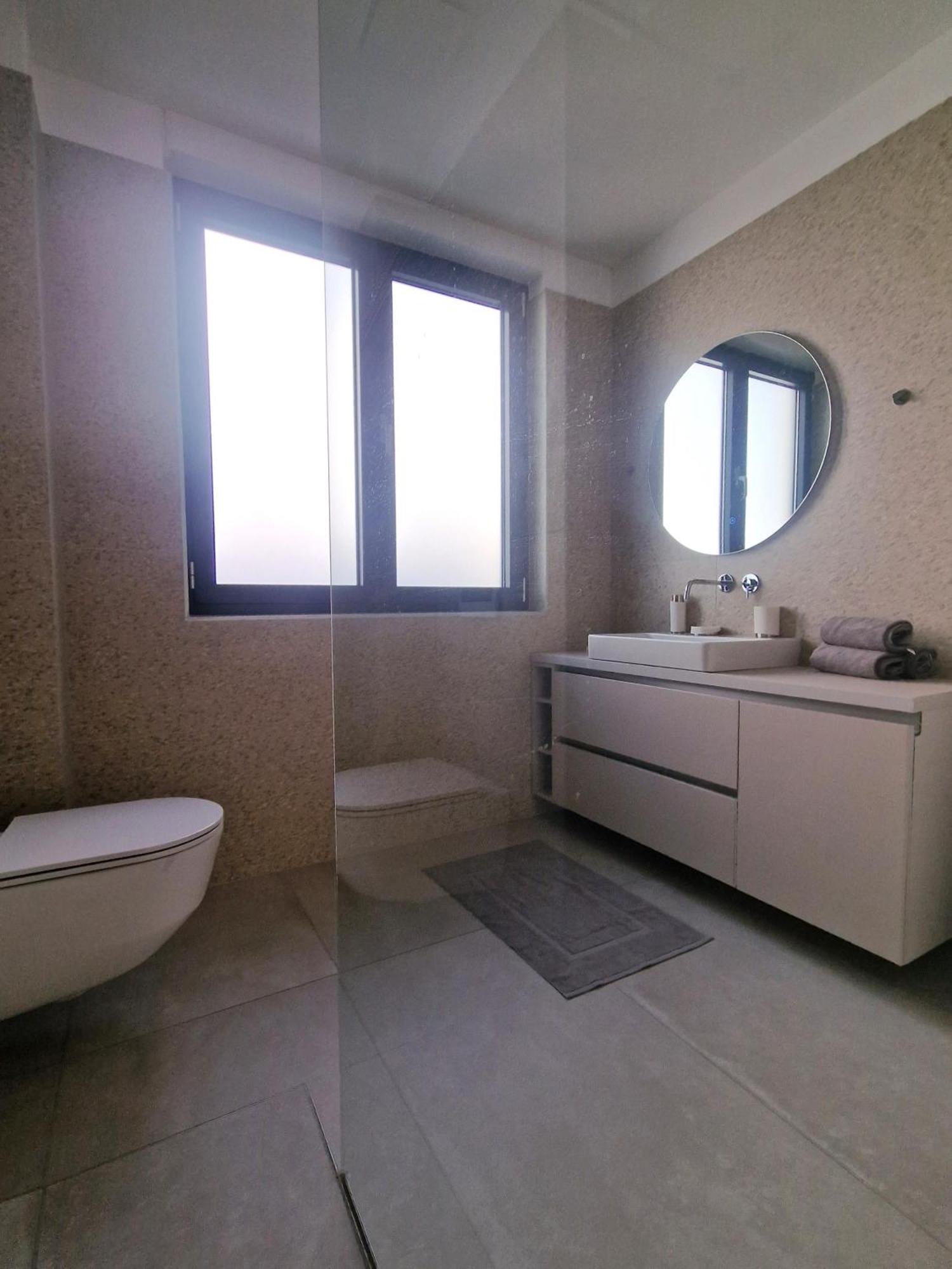 Apartment Tina Baska Voda Bagian luar foto
